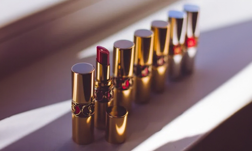 Red-lipstick