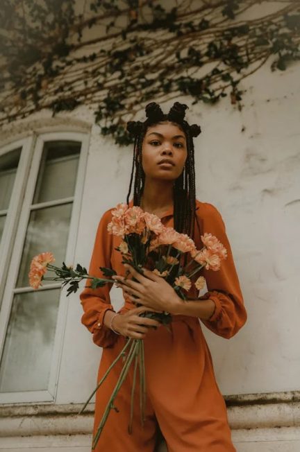 Woman-holding-flowers