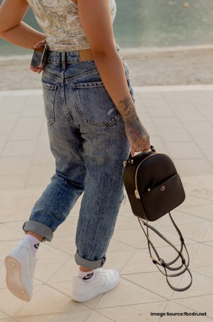 Conquer the Concrete Jungle: Your Ultimate Urban Exploring Outfit Guide