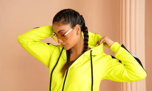 Woman-in-braids 